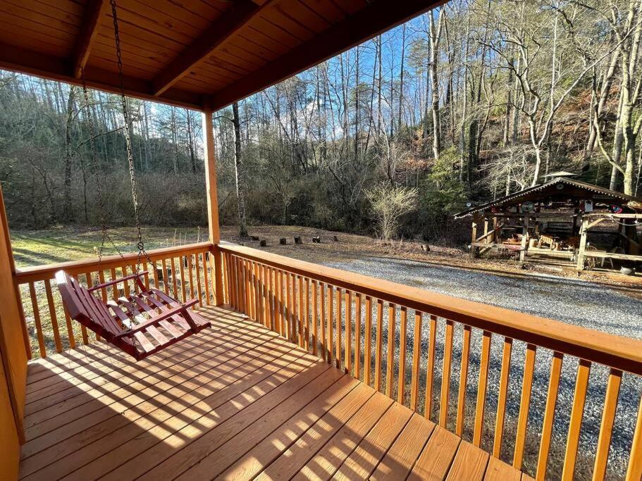 Oktoberfest Themed Cabin In Woods Stream #14 Helen Exterior foto